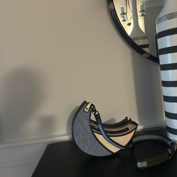 Stylish Denim and Cream Women's Bag - Picture 2 of 7